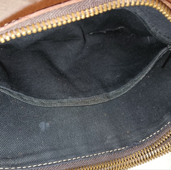 Marco Buggiani Genuine Leather Five Compartment Crossbody Purse - Picture 10 of 14